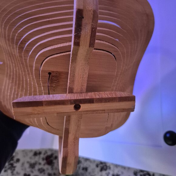 Wooden gift basket from Bonnie and Pop. No fruit. - Picture 7 of 8